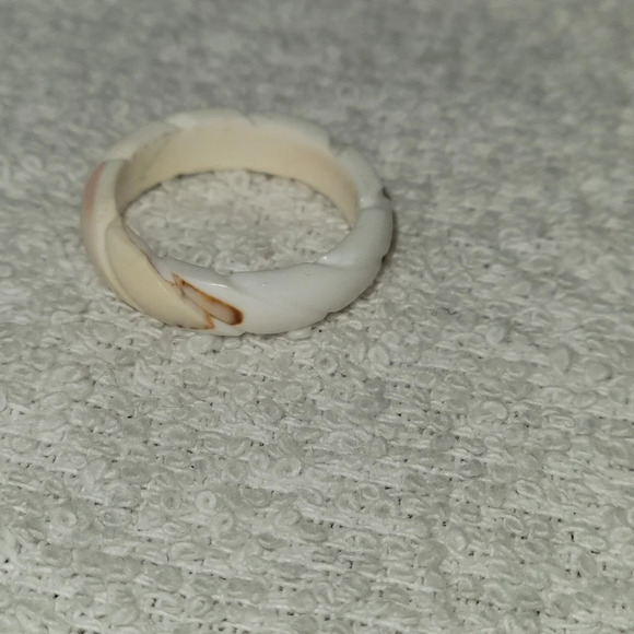 Coral  Ring Size 7 - Picture 4 of 4